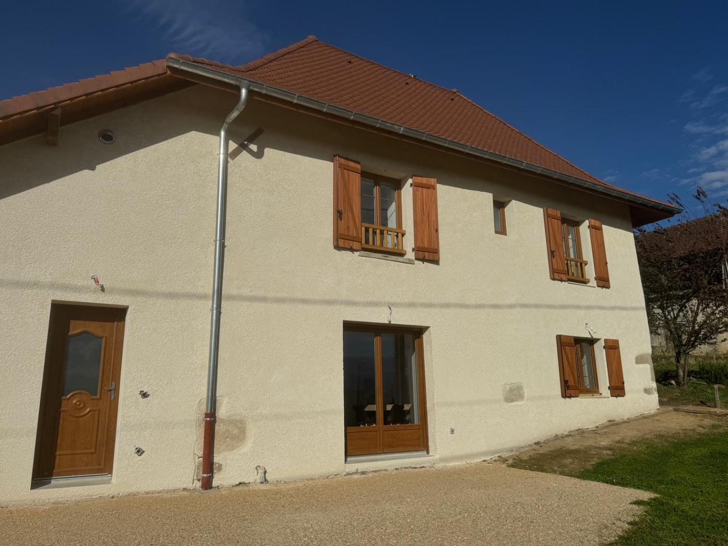 Maison Leonora Saint-Genix-sur-Guiers Kültér fotó